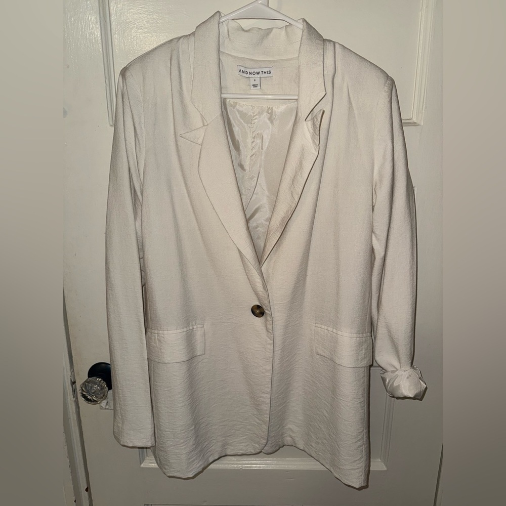 Women's Cream Blazer